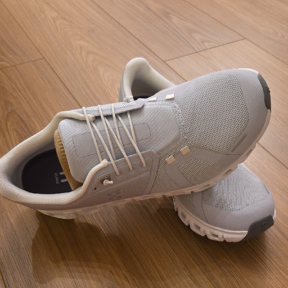 Men's On Cloud 6 Running Walking Shoes Glacier Grey And White Size 10